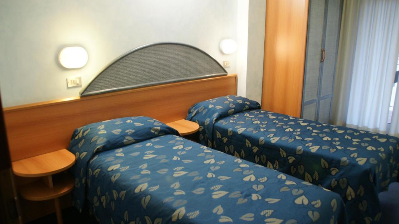 Hotel Verudella Rimini Luaran gambar