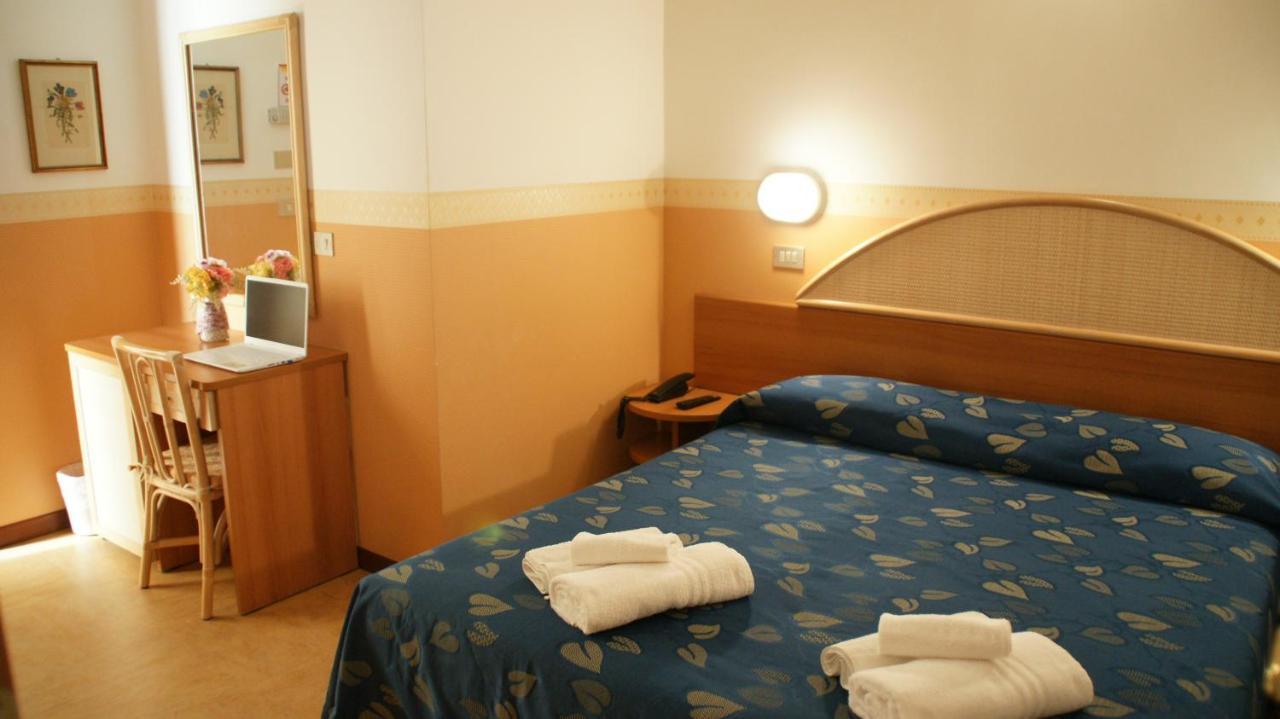 Hotel Verudella Rimini Luaran gambar