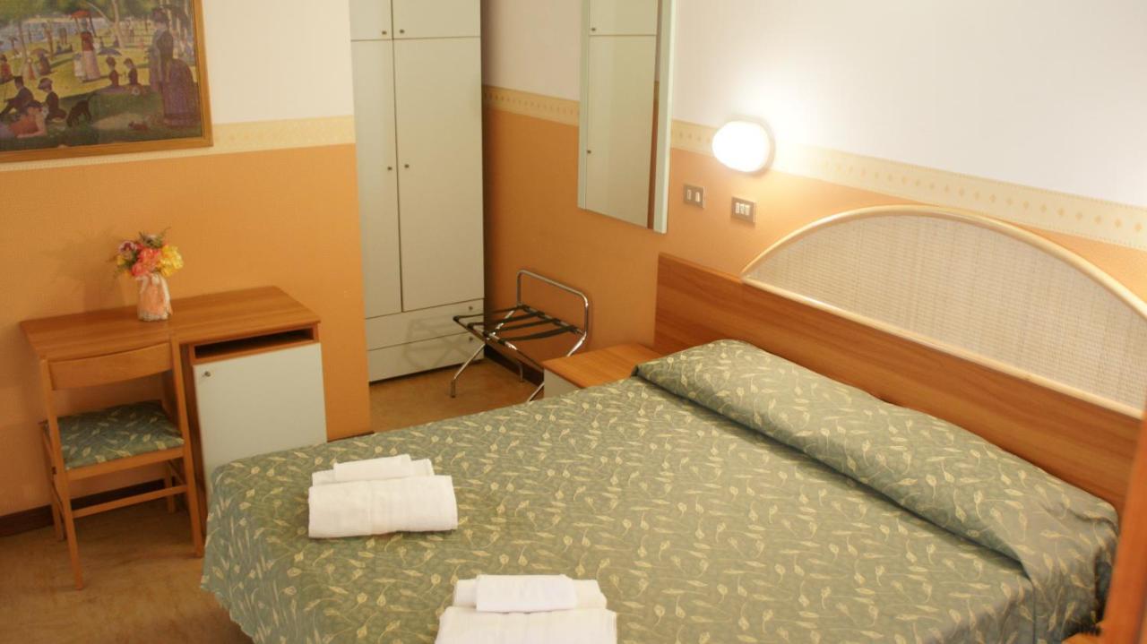 Hotel Verudella Rimini Luaran gambar