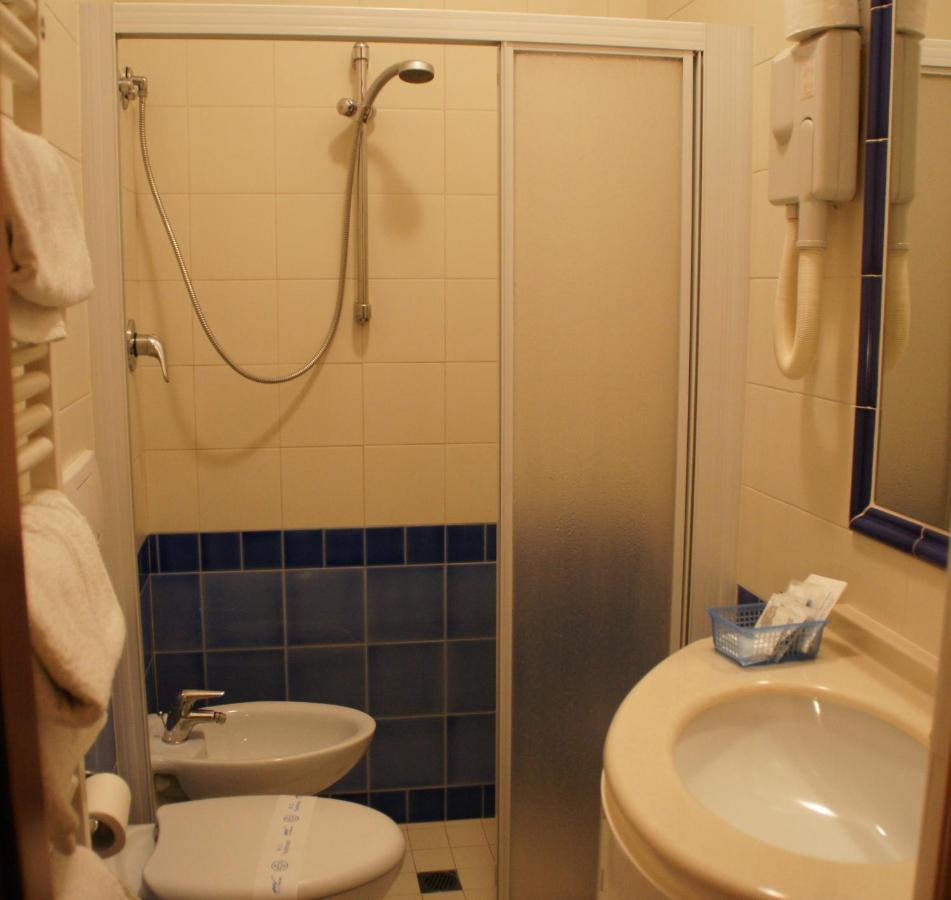 Hotel Verudella Rimini Luaran gambar