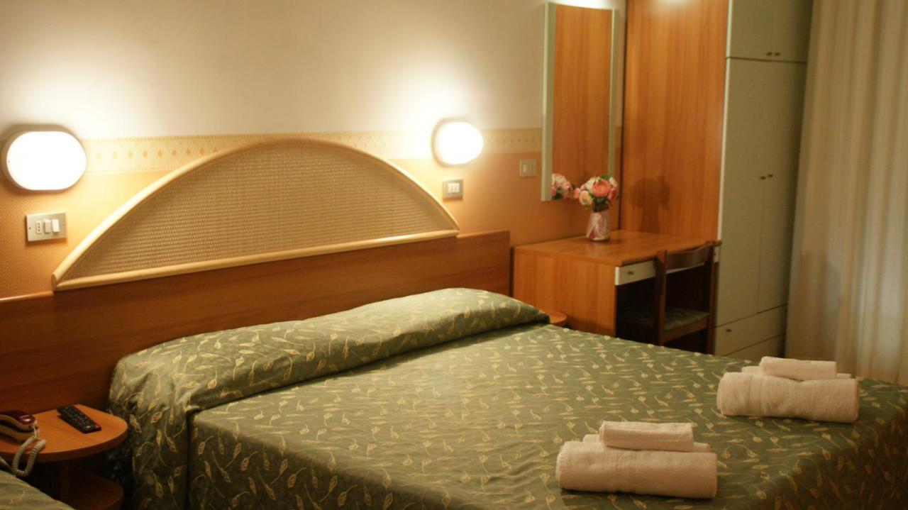 Hotel Verudella Rimini Luaran gambar